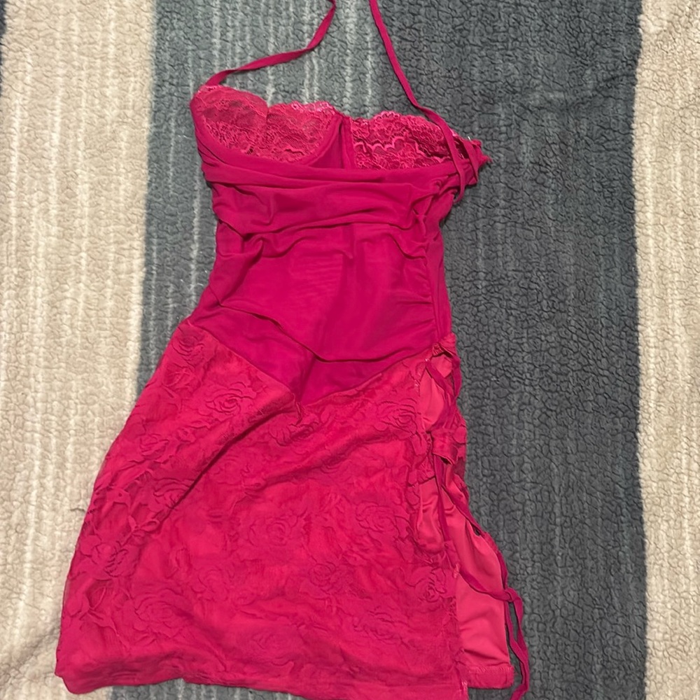 Elegant Pink Lace Dress